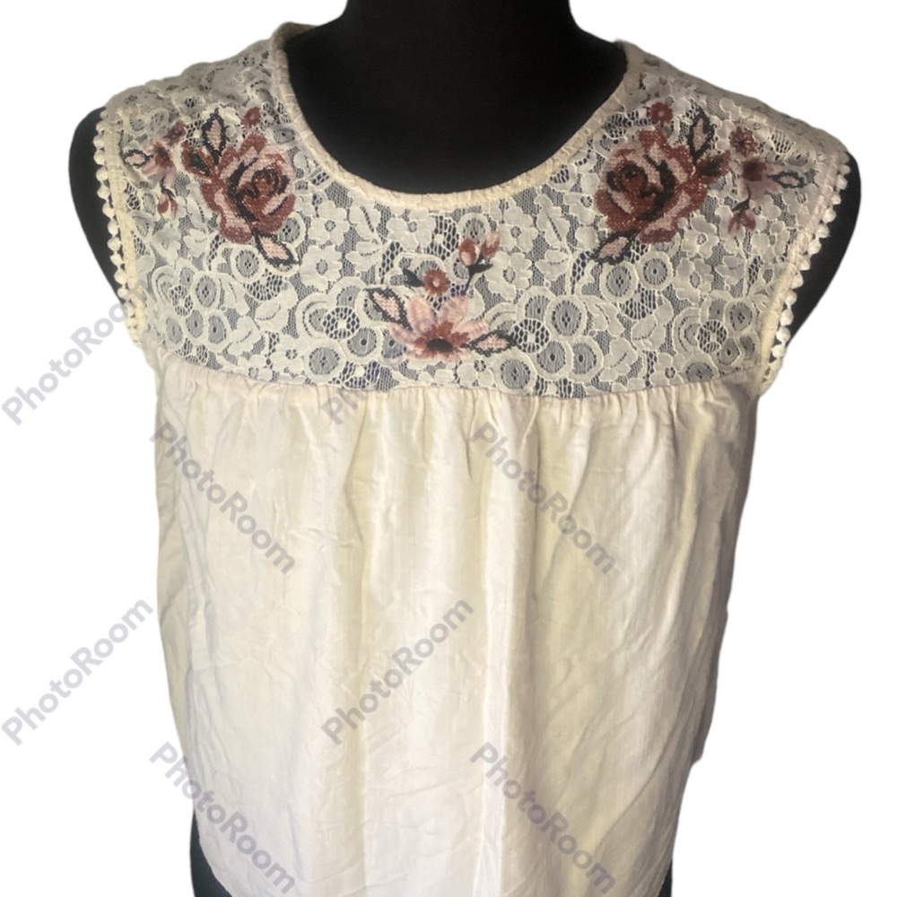 NWOT - Women's Canyon Cream Color Embroidered Rose Lace Tank Top - Knox Rose